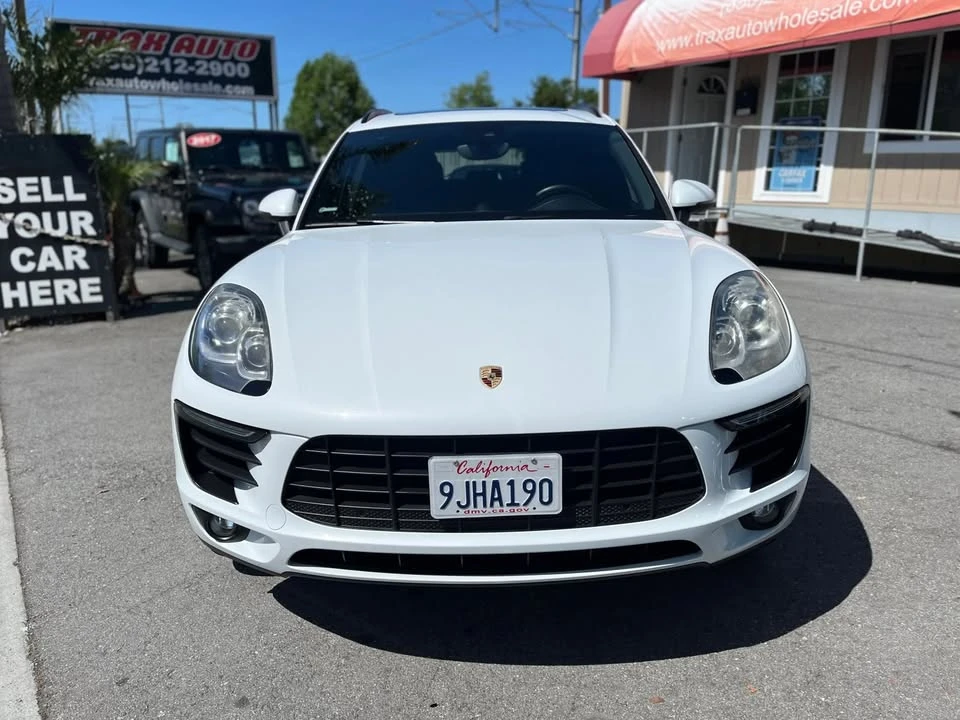 2017 Porsche Macan - Image 2 of 20