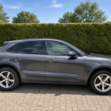 2017 Porsche Macan Macan