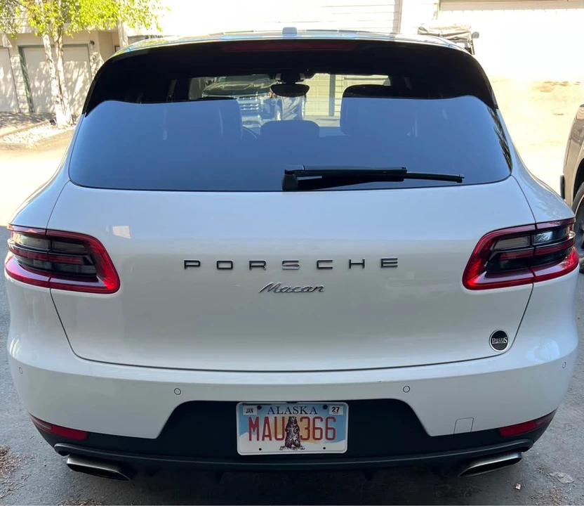2017 Porsche Macan - Image 6 of 12