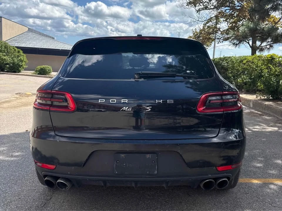 2017 Porsche Macan - Image 2 of 10