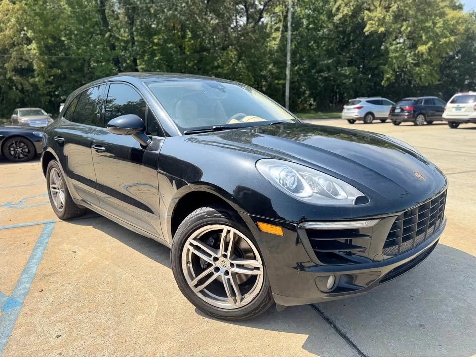 2017 Porsche Macan - Image 5 of 19