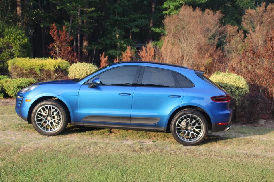 2017 Porsche Macan - Image 8 of 20