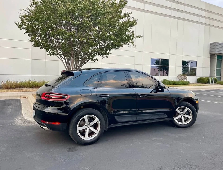 2017 Porsche Macan - Image 4 of 18
