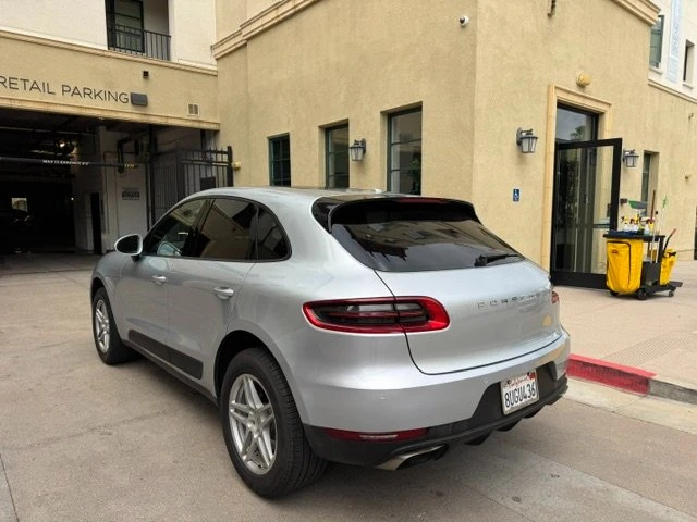 2017 Porsche Macan - Image 6 of 19