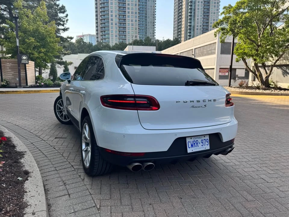 2017 Porsche Macan - Image 5 of 11