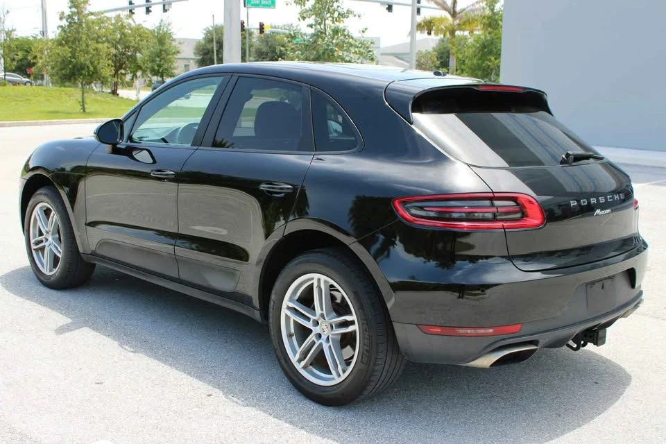2017 Porsche Macan - Image 3 of 10