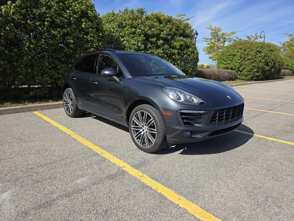 2017 Porsche Macan - Image 2 of 13