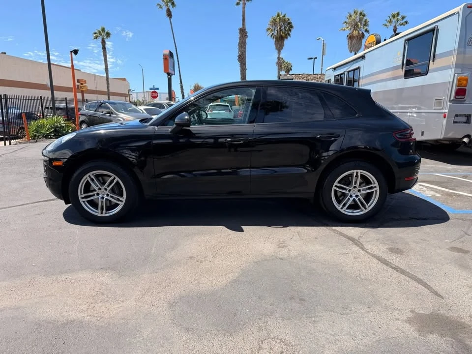 2017 Porsche Macan - Image 3 of 17