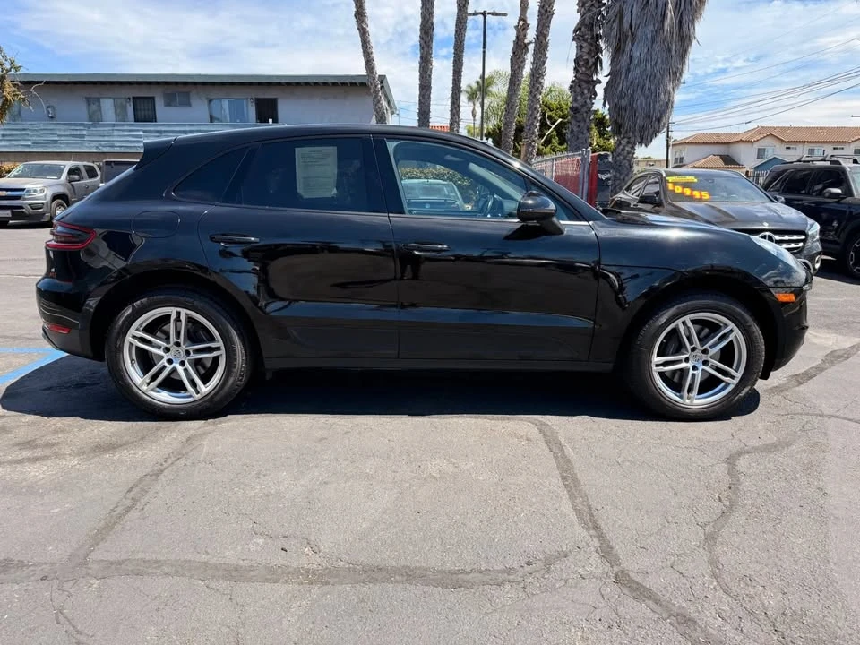2017 Porsche Macan - Image 7 of 17