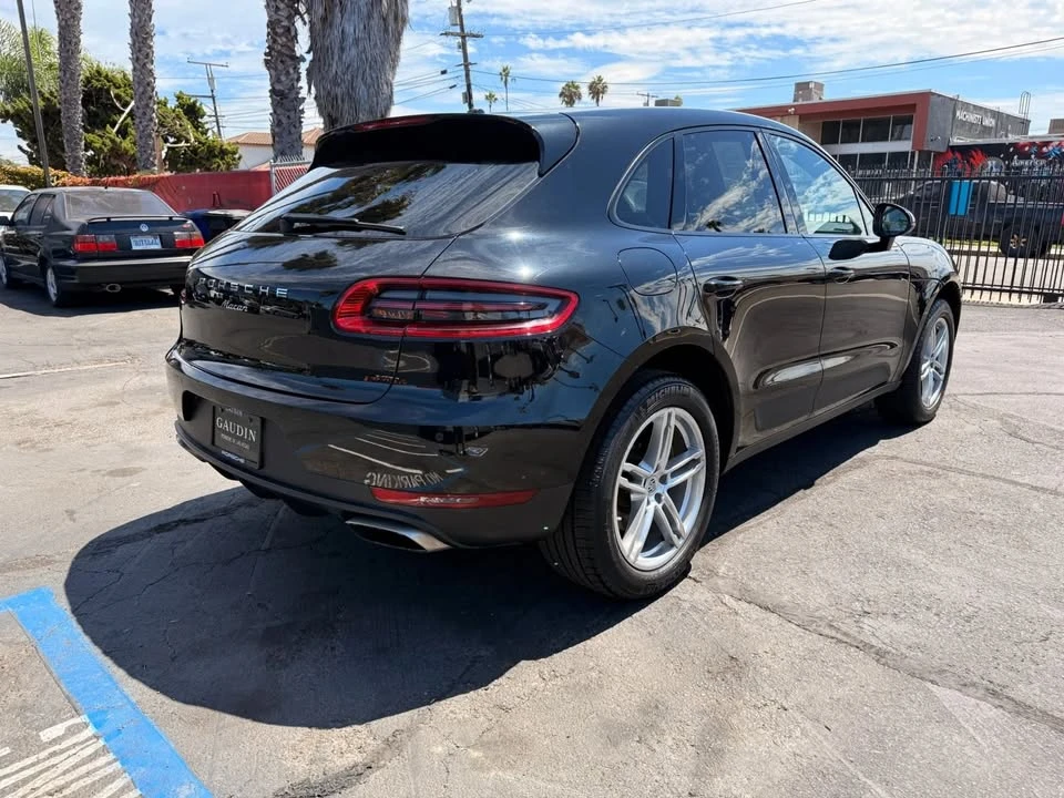 2017 Porsche Macan - Image 6 of 17
