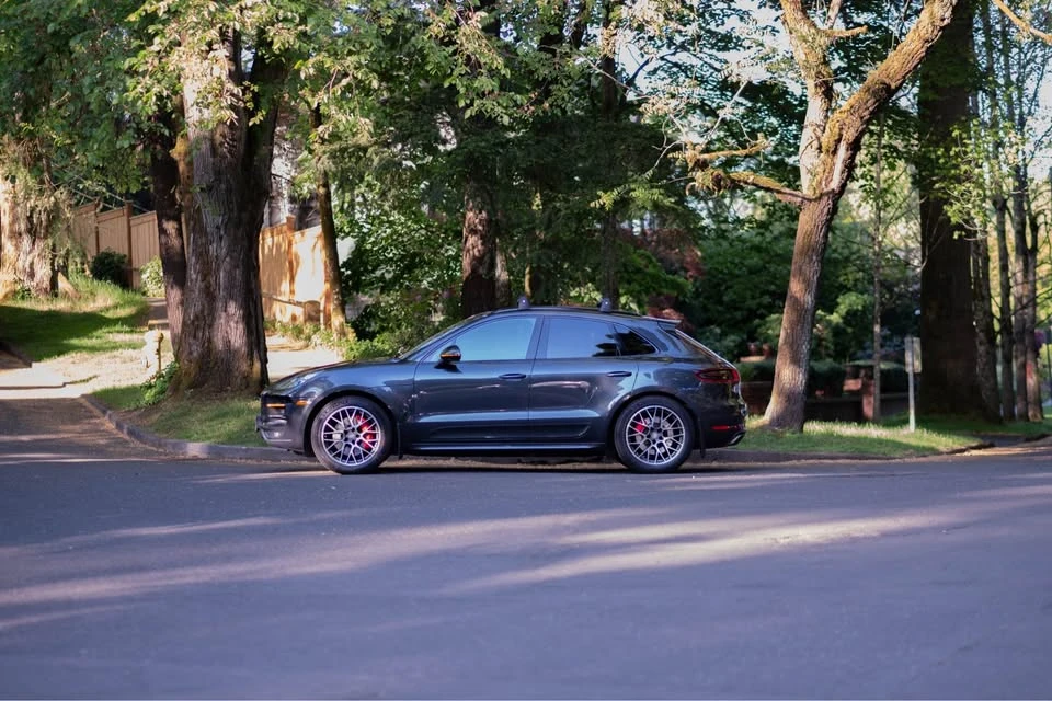 2017 Porsche Macan - Image 3 of 8