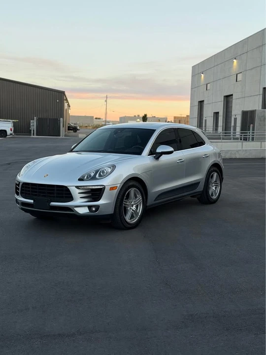 2017 Porsche Macan - Image 4 of 19