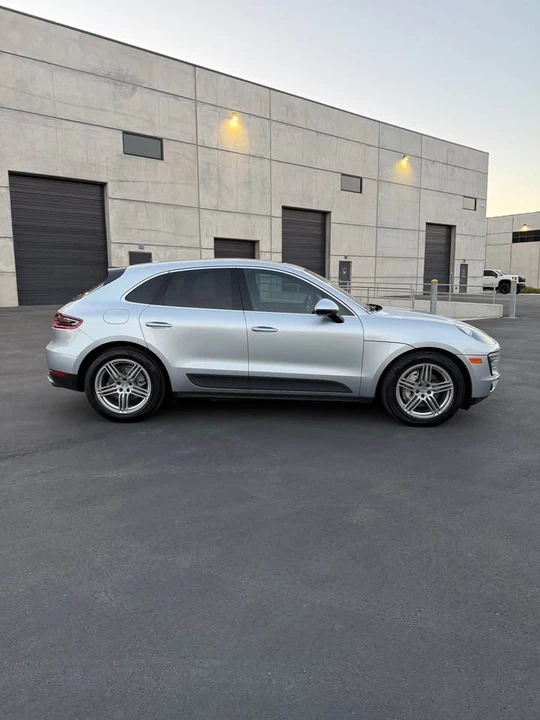 2017 Porsche Macan - Image 6 of 19