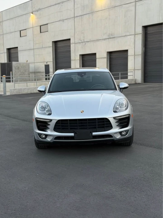 2017 Porsche Macan - Image 3 of 19