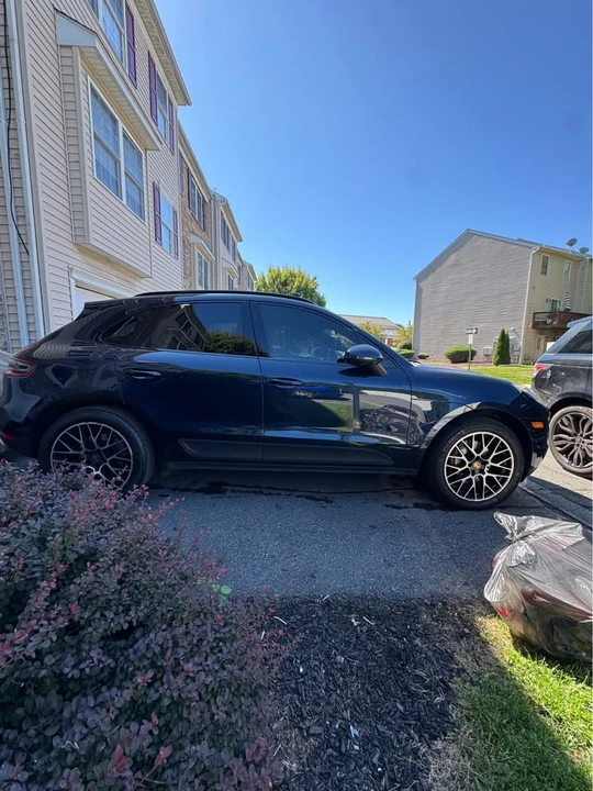 2017 Porsche Macan - Image 17 of 17