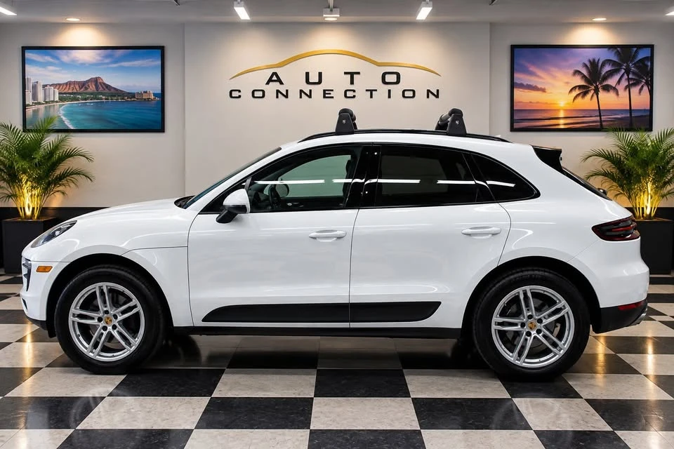 2017 Porsche Macan - Image 5 of 17