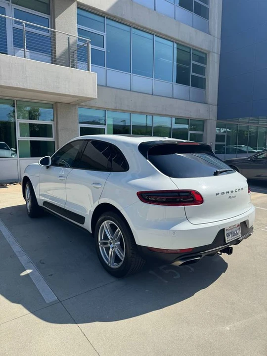 2017 Porsche Macan - Image 6 of 24
