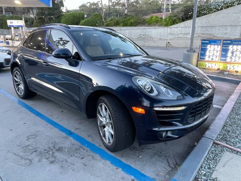 2017 Porsche Macan - Image 4 of 20
