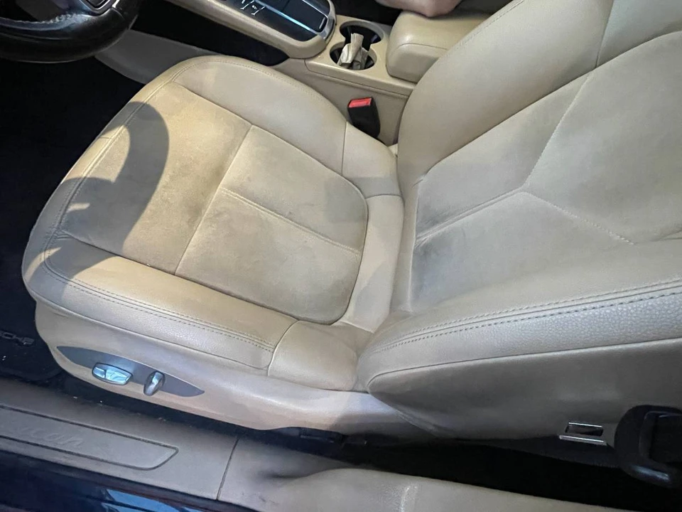 2017 Porsche Macan - Image 15 of 20