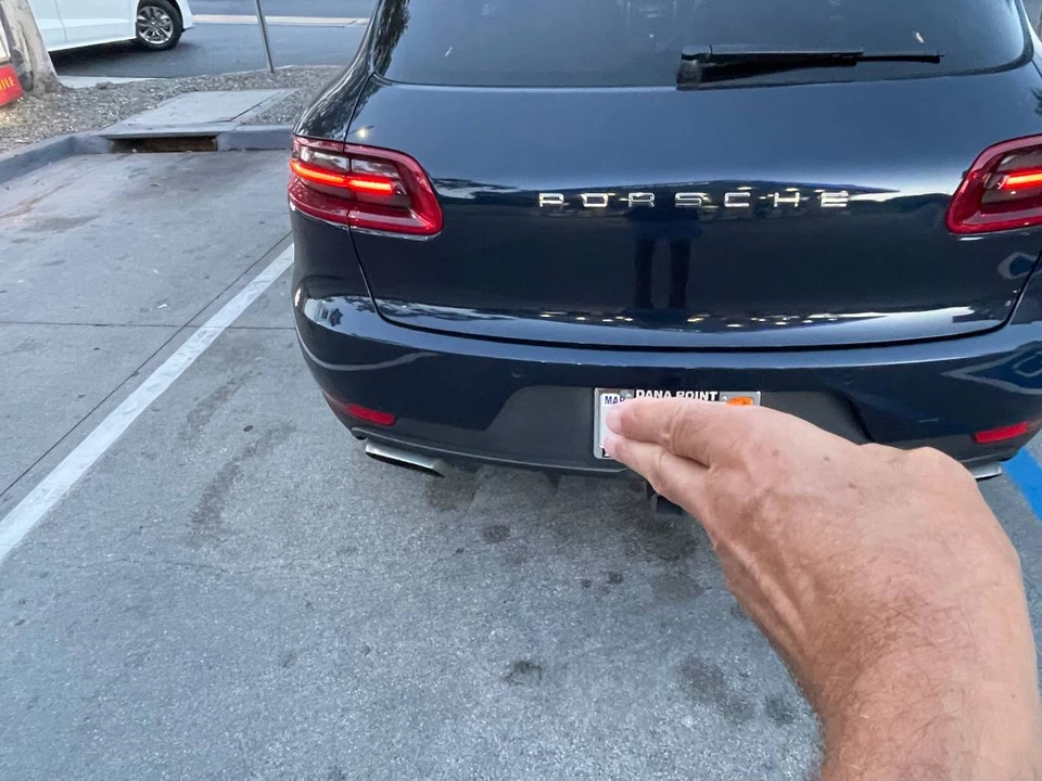 2017 Porsche Macan - Image 9 of 20