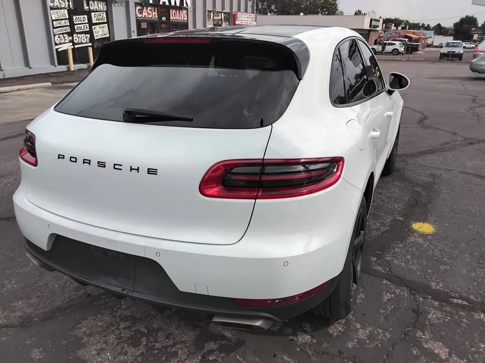 2017 Porsche Macan - Image 7 of 11