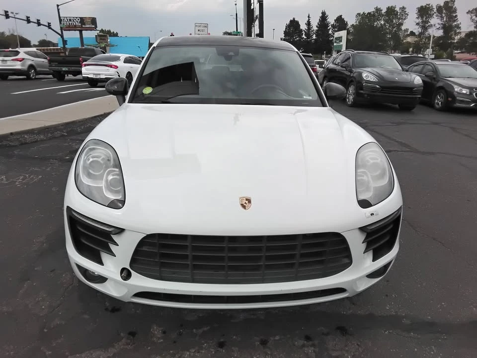 2017 Porsche Macan - Image 2 of 11