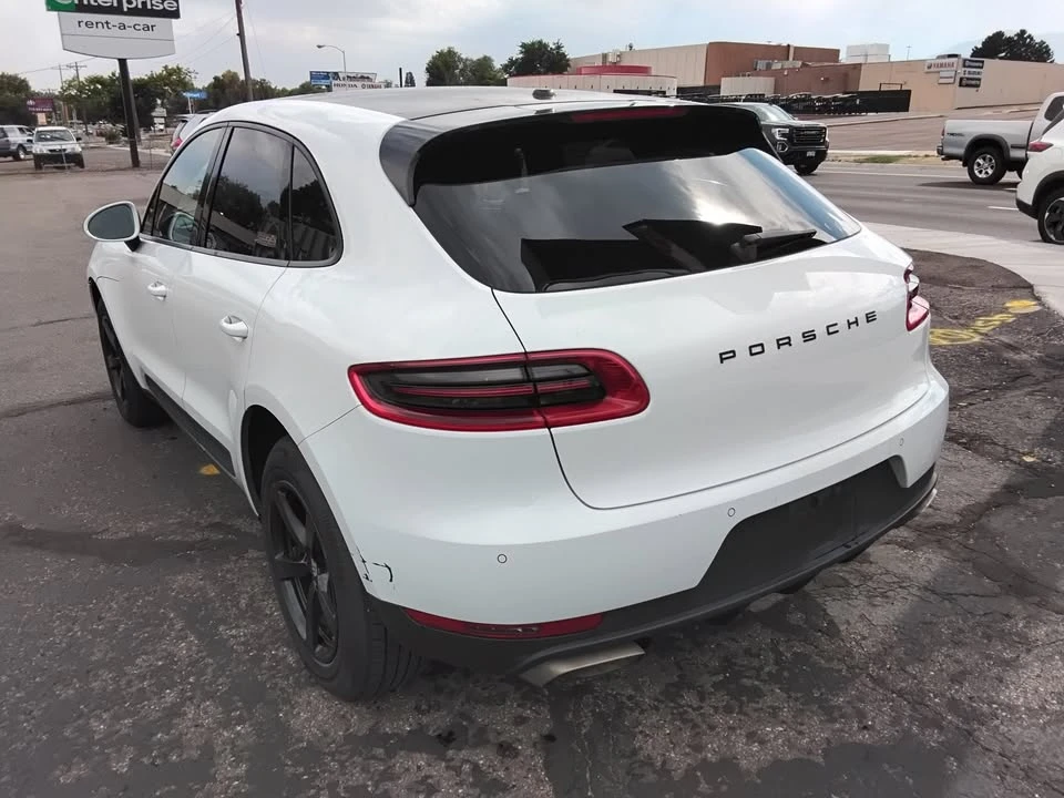 2017 Porsche Macan - Image 8 of 11