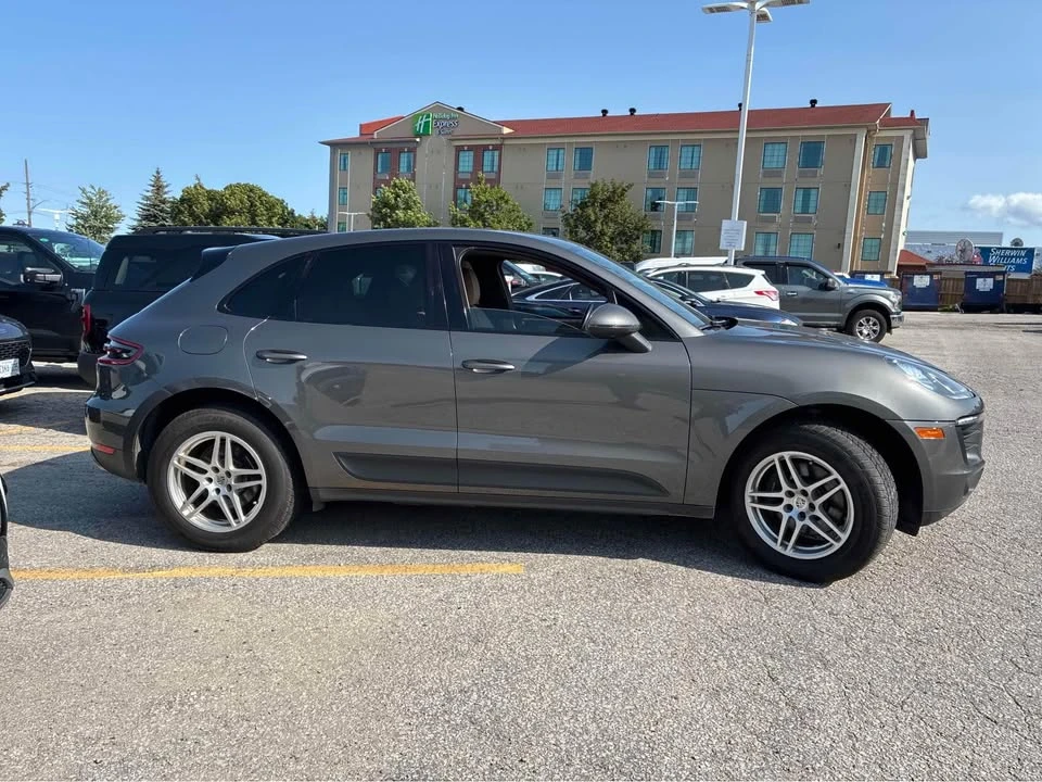 2017 Porsche Macan - Image 3 of 13