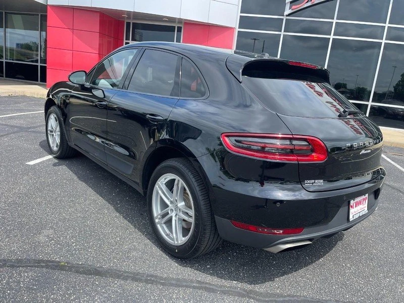 2017 Porsche Macan - Image 2 of 20