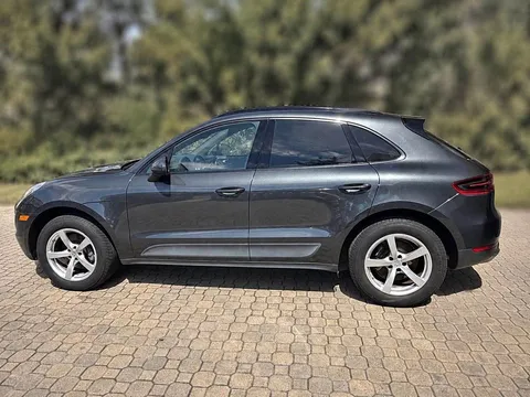 2017 Porsche Macan