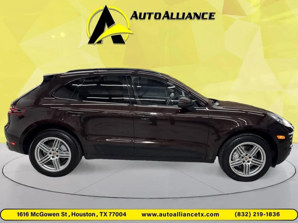 2017 Porsche Macan - Image 4 of 20