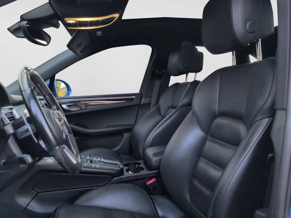 2017 Porsche Macan - Image 8 of 20