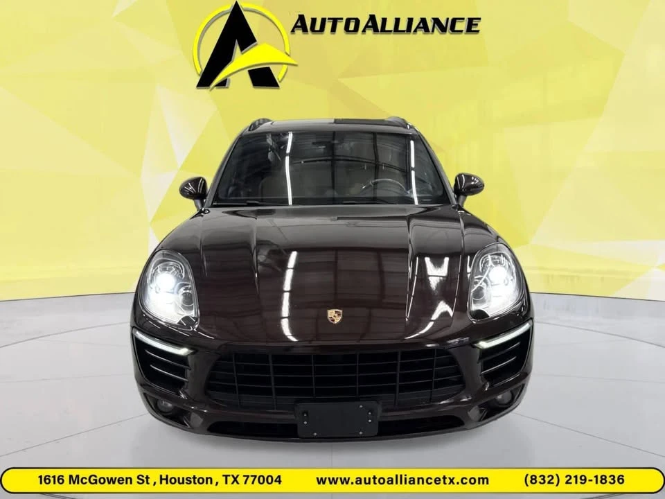 2017 Porsche Macan - Image 2 of 20