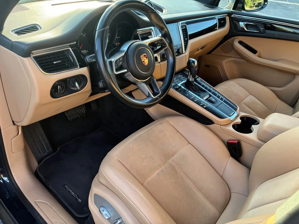 2017 Porsche Macan - Image 4 of 16