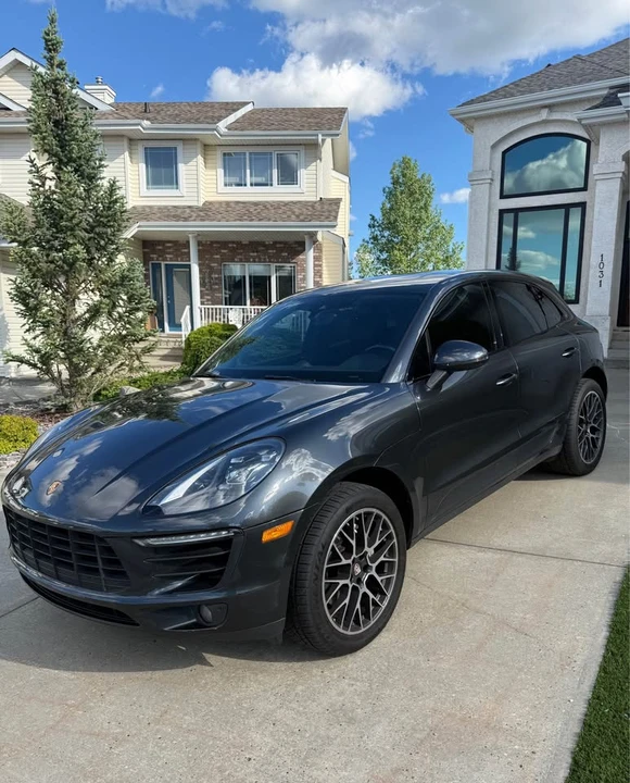 2017 Porsche Macan - Image 2 of 11