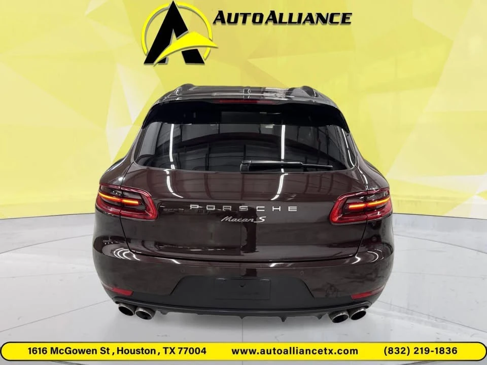 2017 Porsche Macan - Image 6 of 20