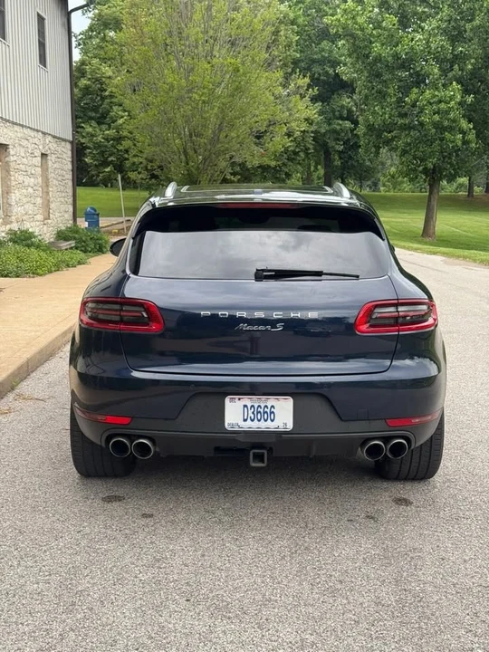 2017 Porsche Macan - Image 6 of 20
