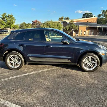 2017 Porsche Macan Base