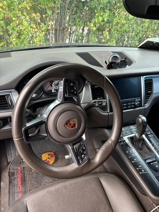 2017 Porsche Macan - Image 4 of 7