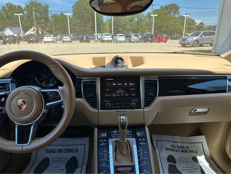 2017 Porsche Macan - Image 10 of 16