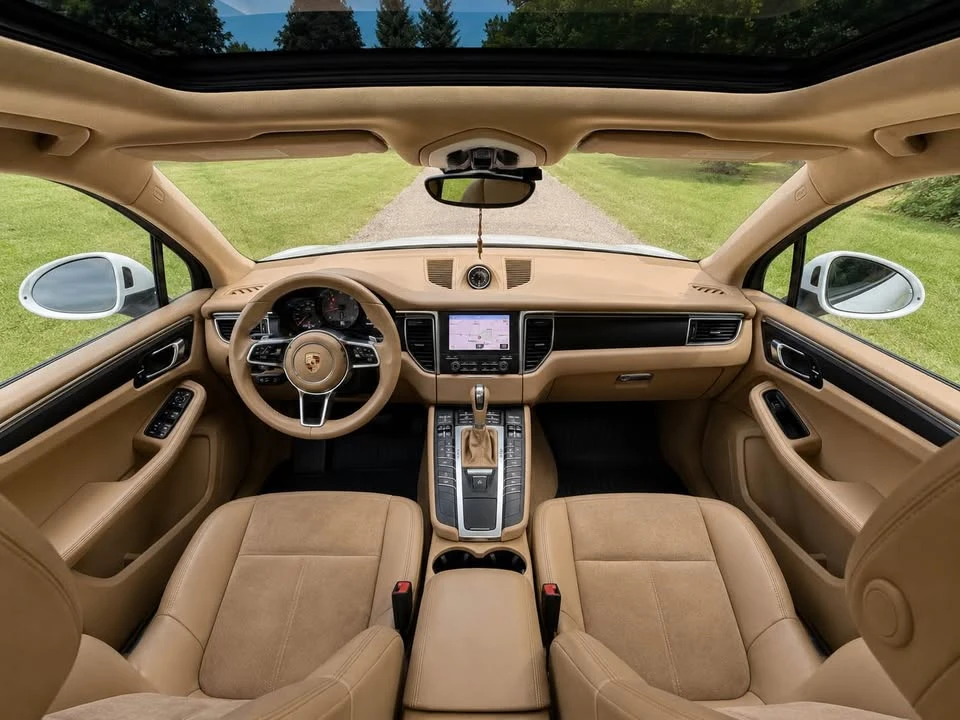 2017 Porsche Macan - Image 14 of 20