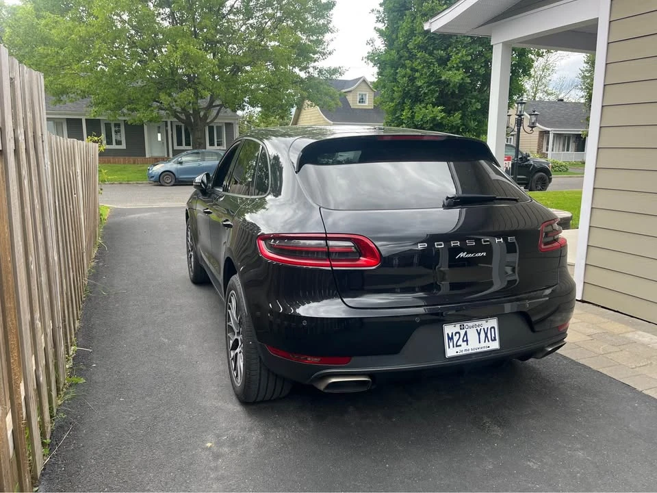 2017 Porsche Macan - Image 2 of 2