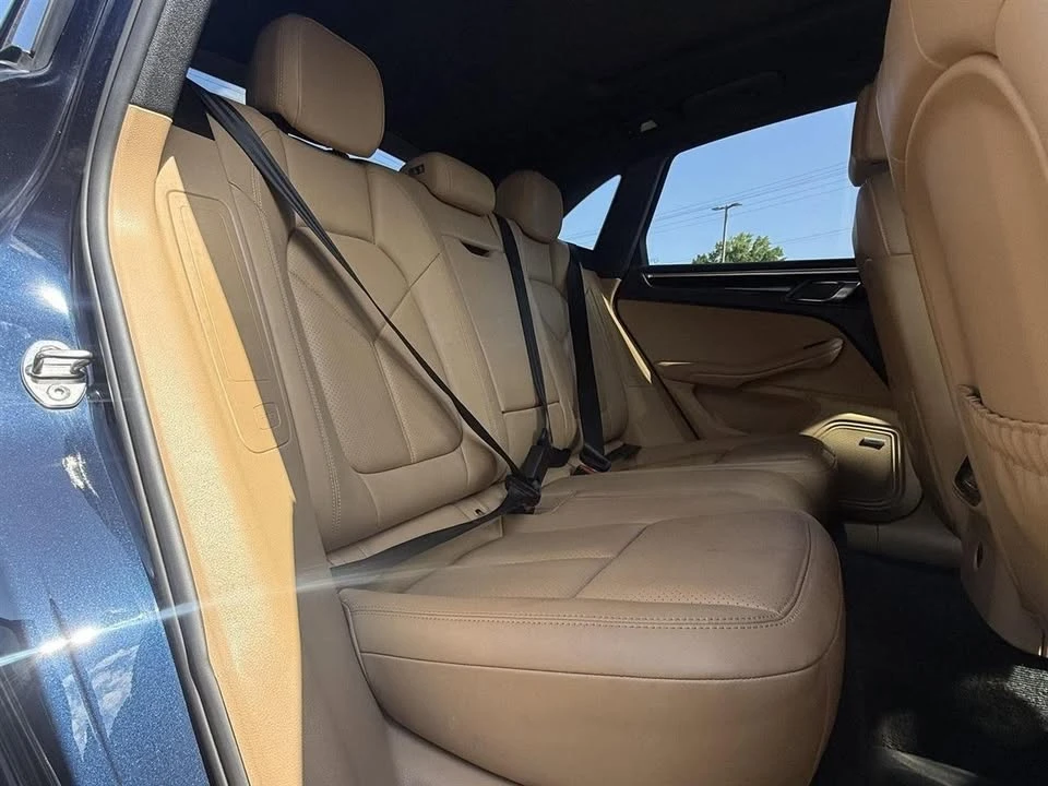 2017 Porsche Macan - Image 11 of 20