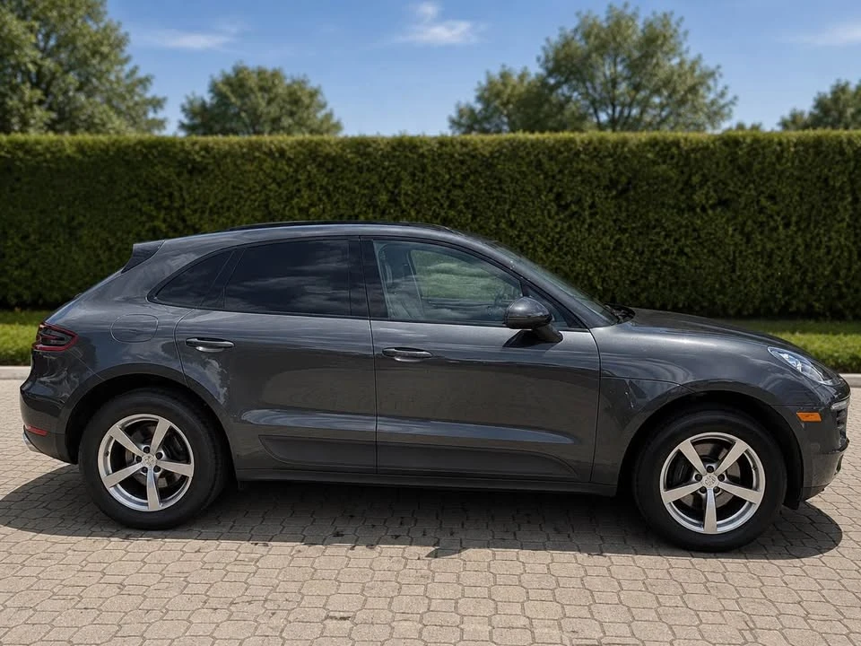 2017 Porsche Macan - Image 2 of 6