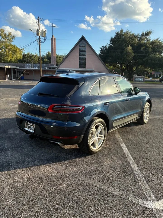 2017 Porsche Macan - Image 12 of 16