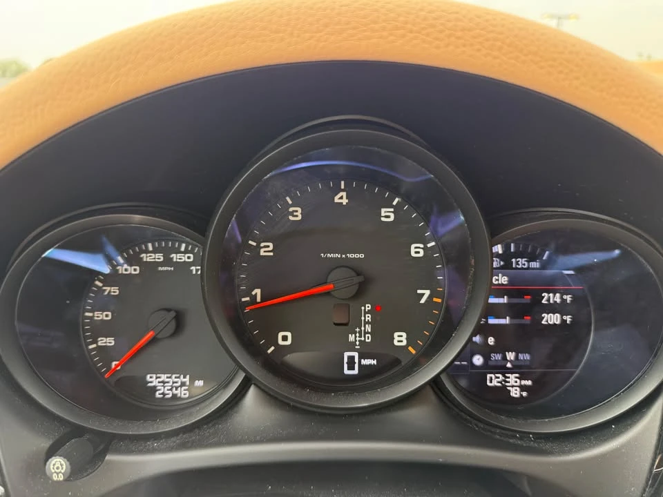 2017 Porsche Macan - Image 18 of 19