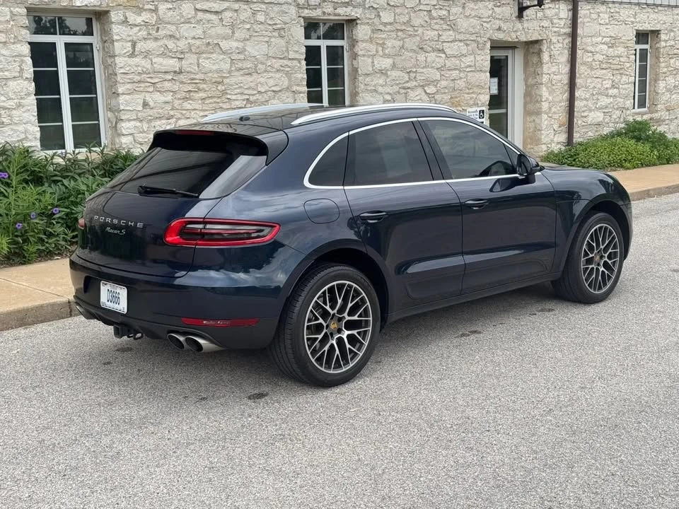 2017 Porsche Macan - Image 7 of 20