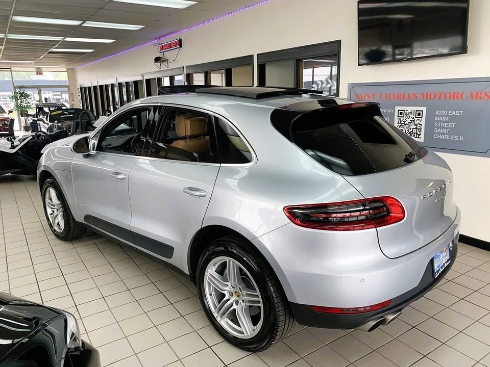 2017 Porsche Macan - Image 5 of 17