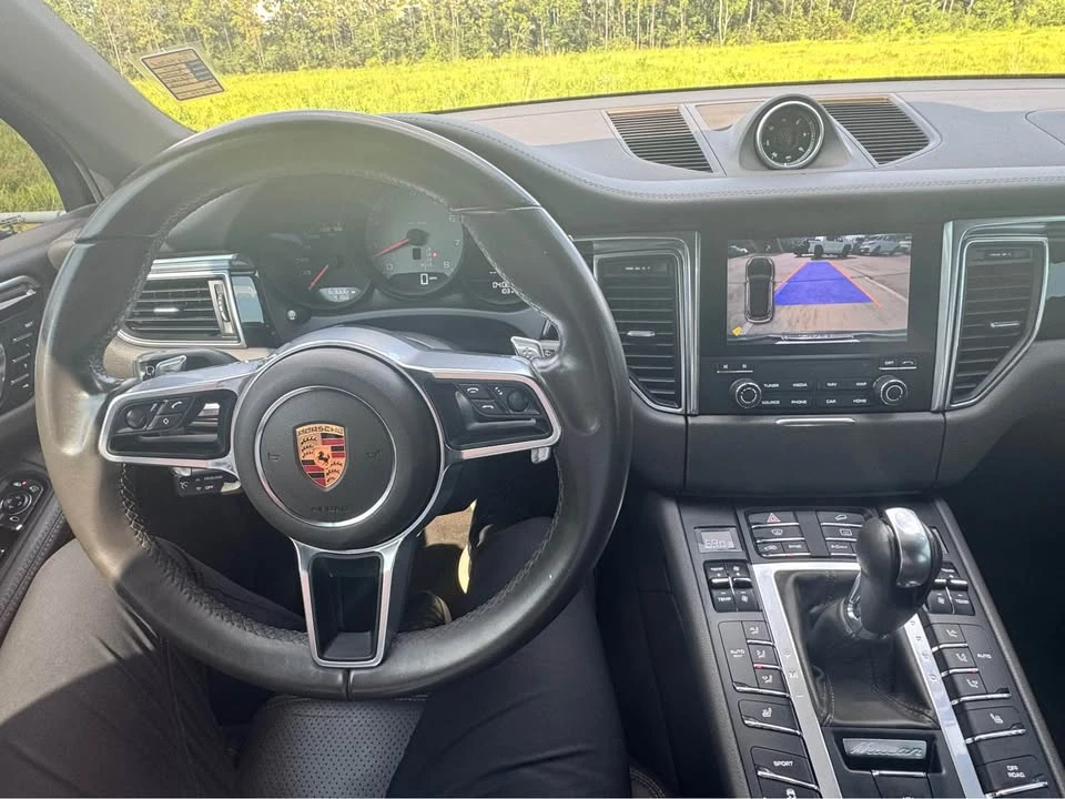 2017 Porsche Macan - Image 12 of 20