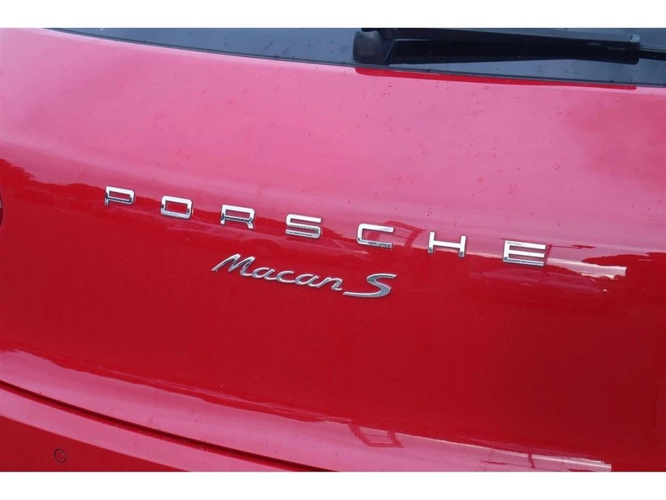 2017 Porsche Macan - Image 9 of 20
